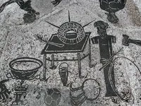 奖品桌与纪念半身像