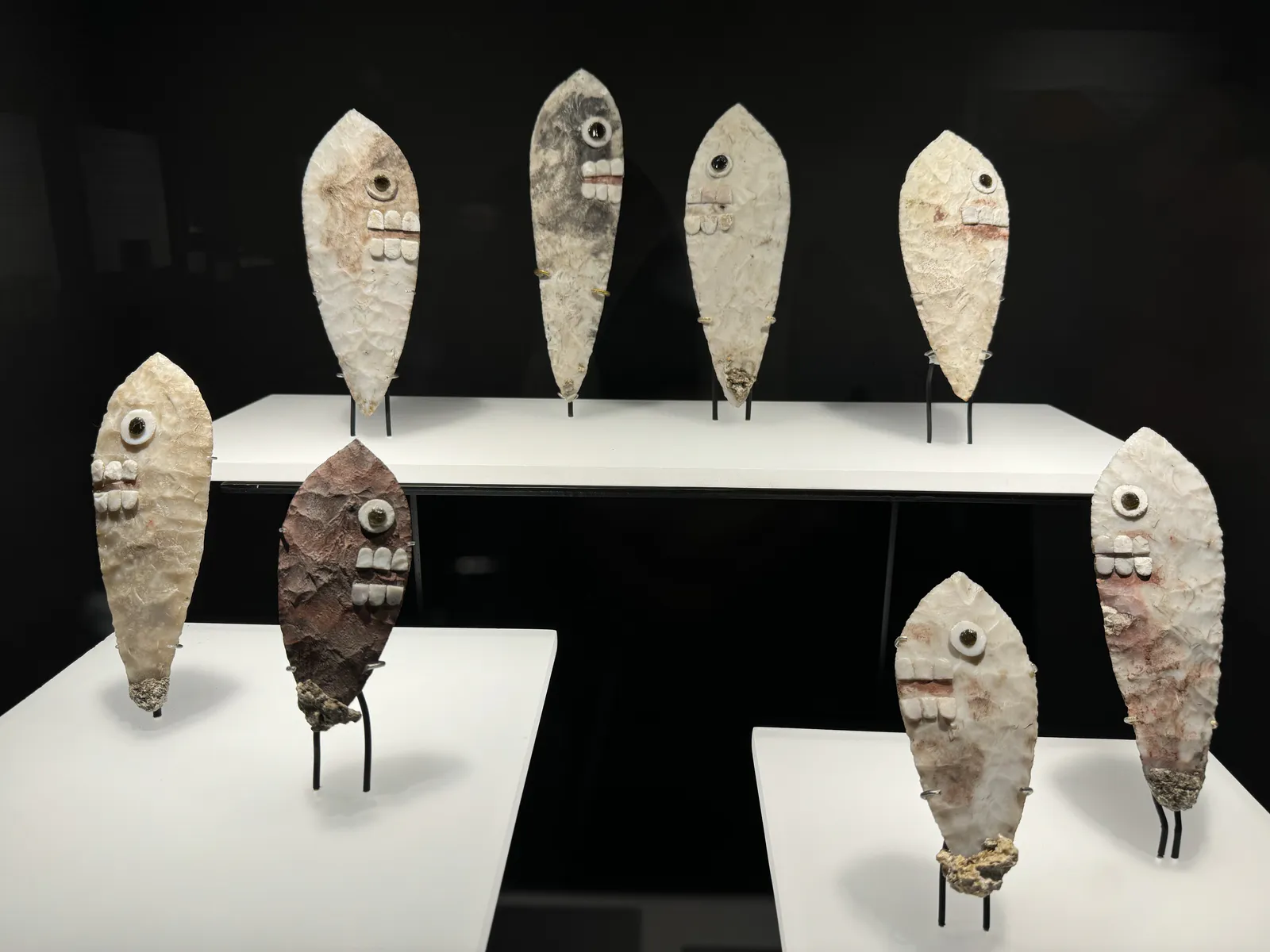 Ножи тэкпатль с обсидиановыми инкрустациями