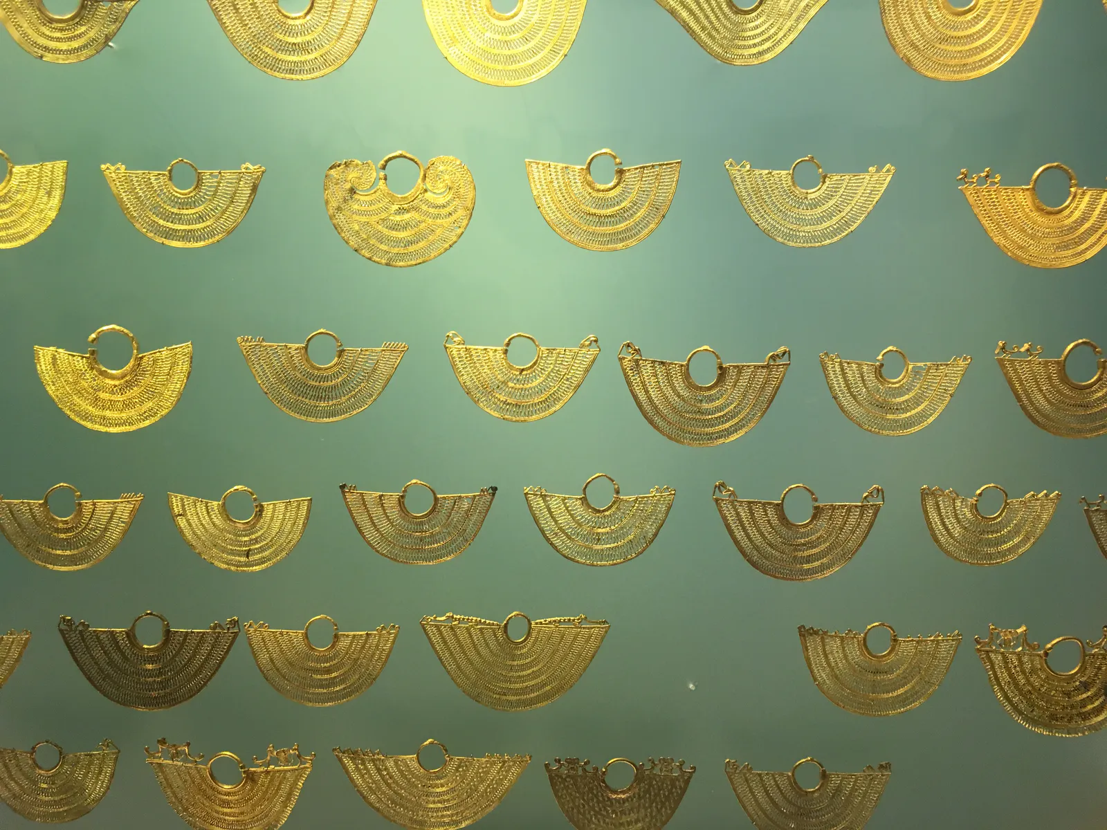 Zenú Golden Nose Ornaments