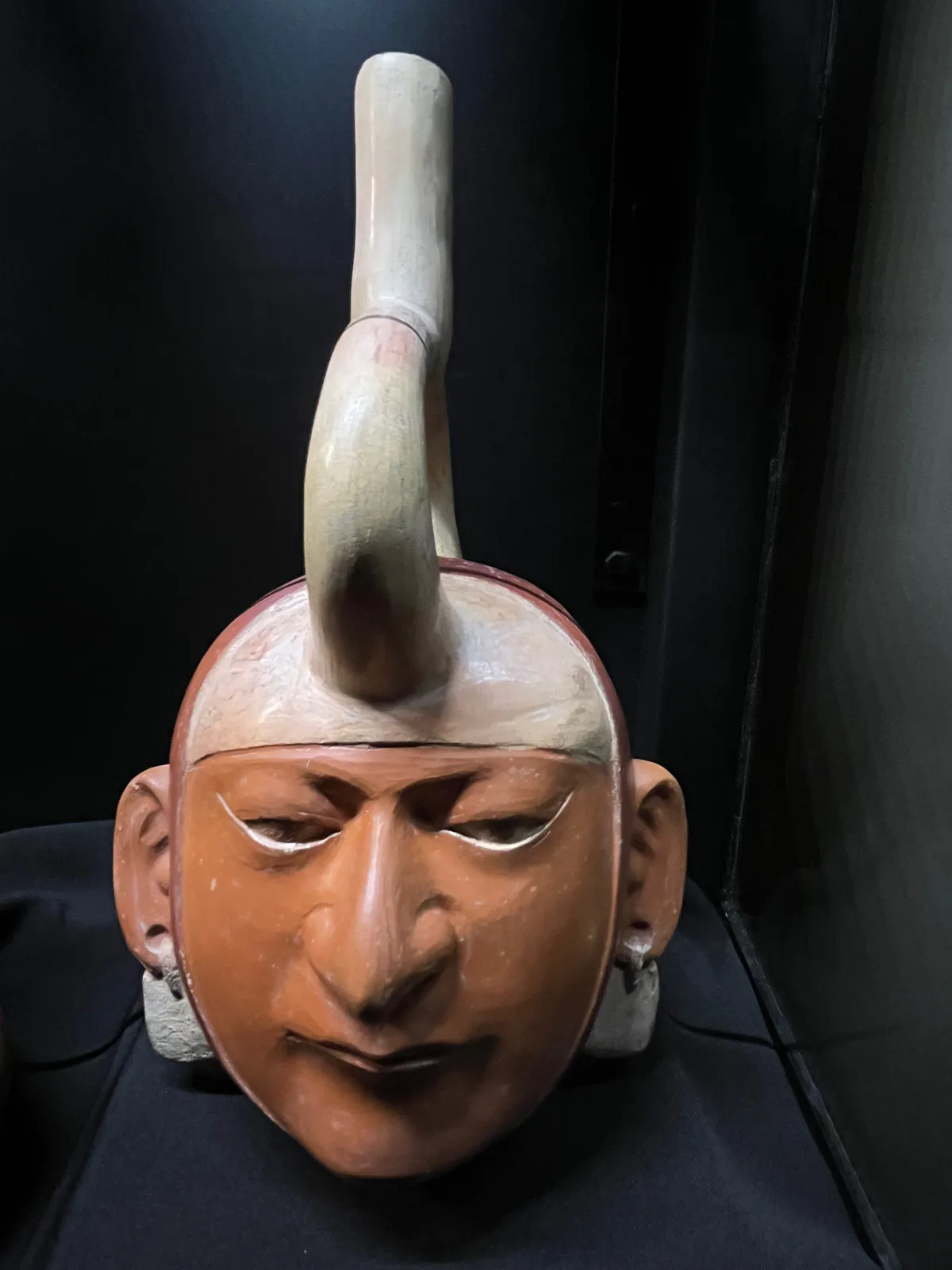 Arte cerámico de vasija retrato Moche