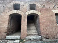 哈德良时期公寓楼的楼梯间