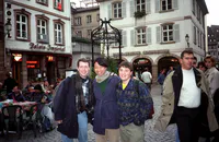 Max, Mike e Frances na Place Gutenberg