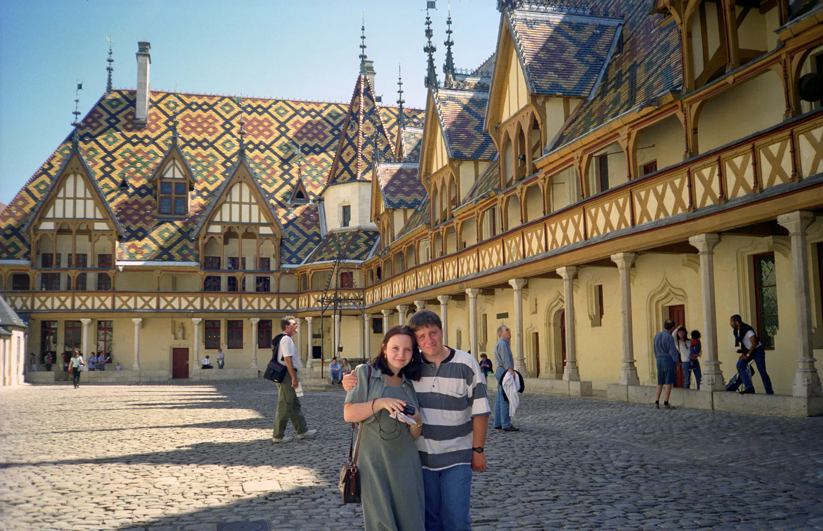 Students in the Hôtel-Dieu Courtyard