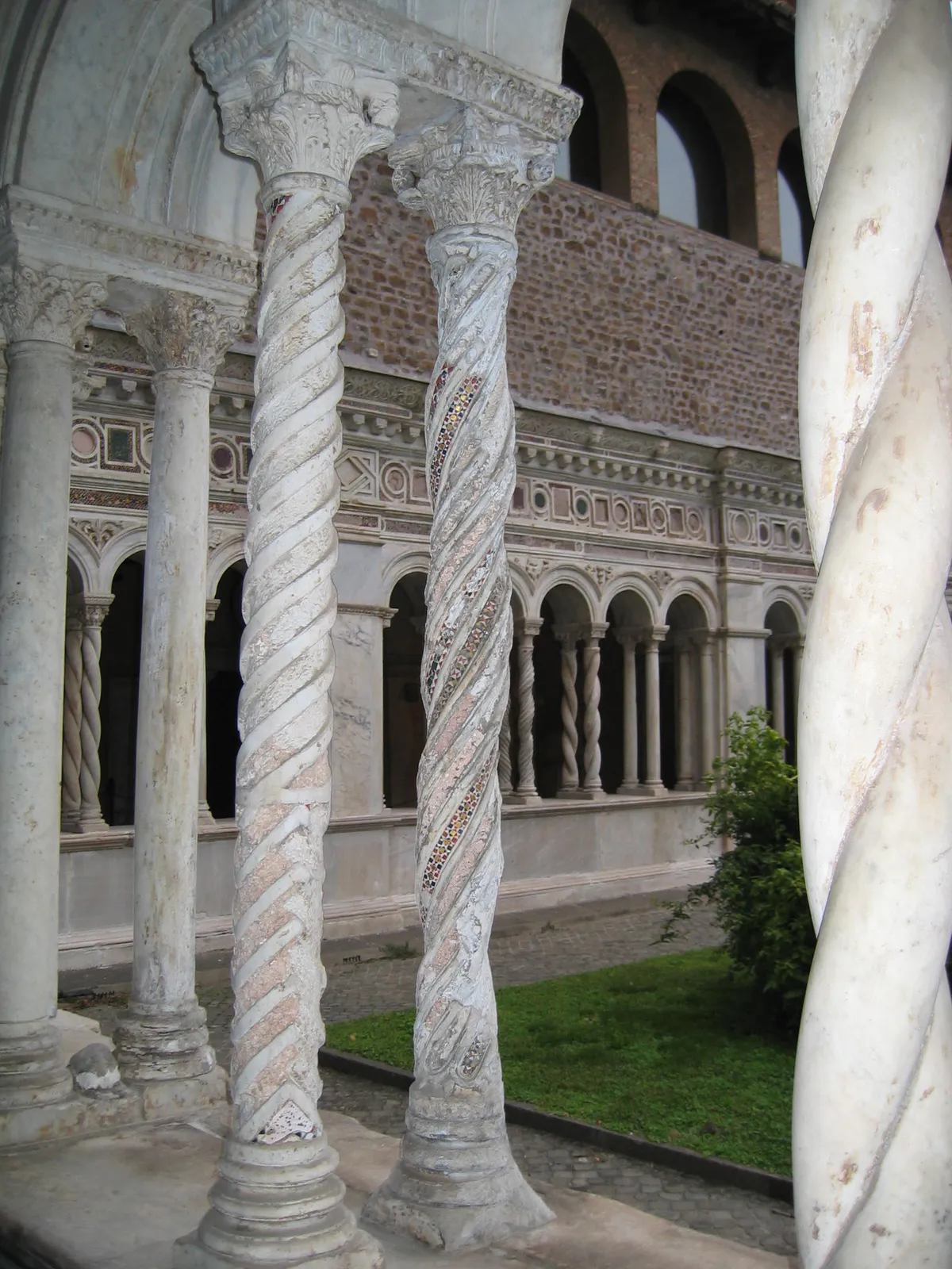Cosmatesque Twisted Columns