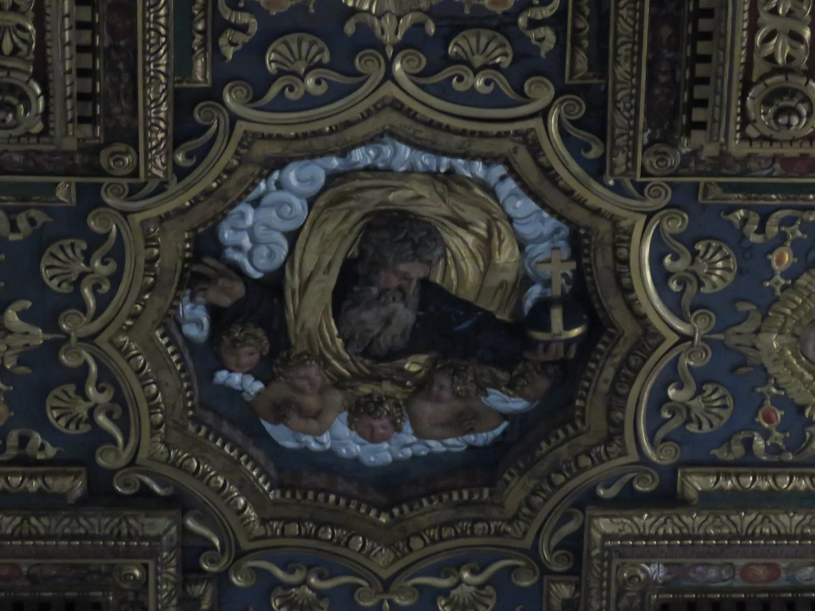 Deus Pai com o Globo