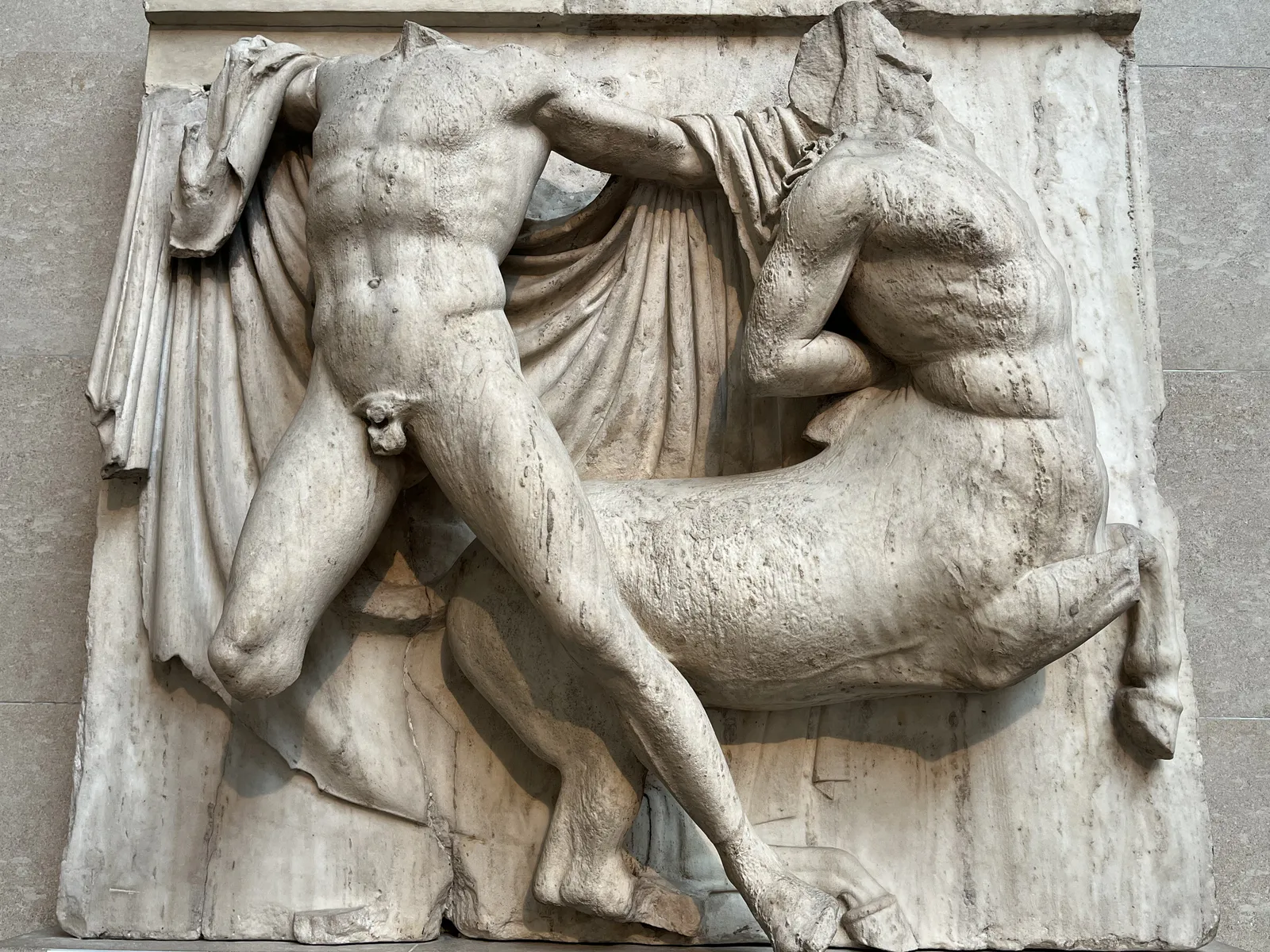 拉庇特人与半人马的搏斗