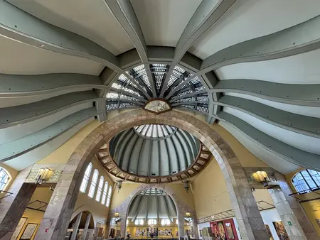 美術宮殿（Palacio de Bellas Artes）