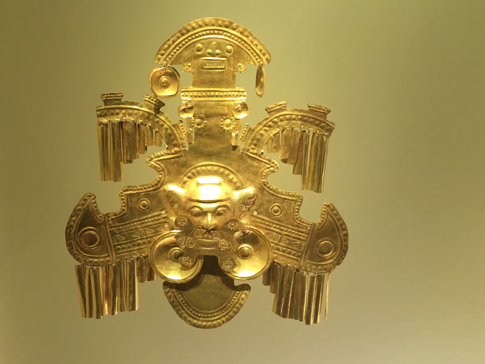 Ritual Diadem with Mythic Figure