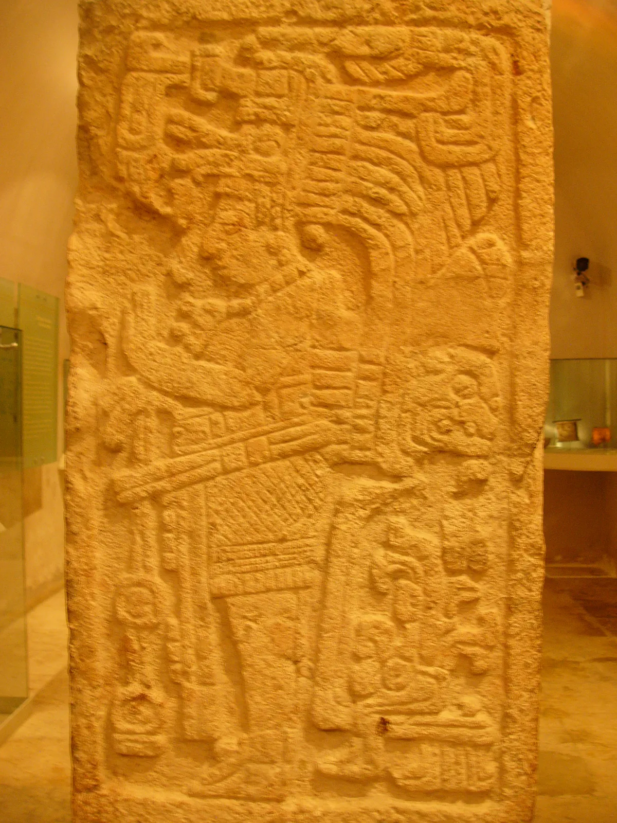 환시 뱀 홀을 쥔 마야 통치자