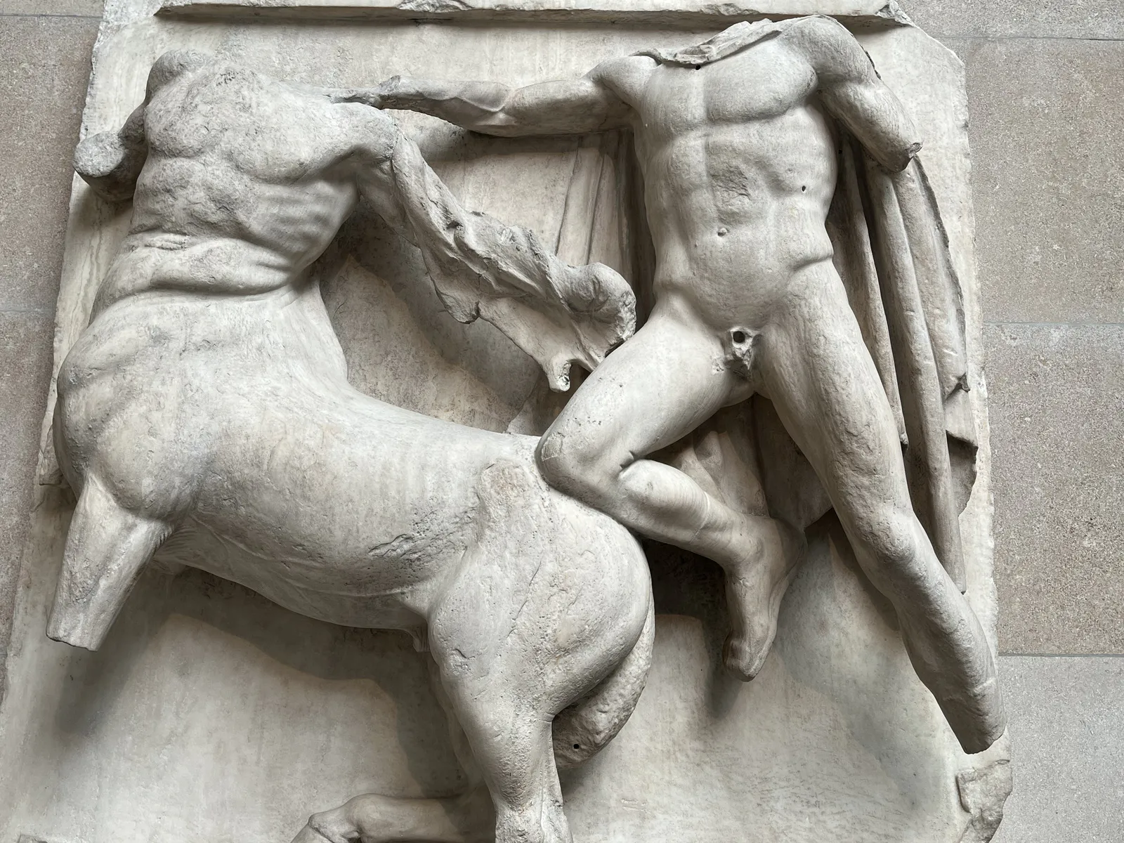 Kentaur widersteht Lapithen