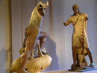 Estatuas etruscas: Apolo y Hércules