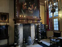Interior de la sala del coleccionista del siglo XVII