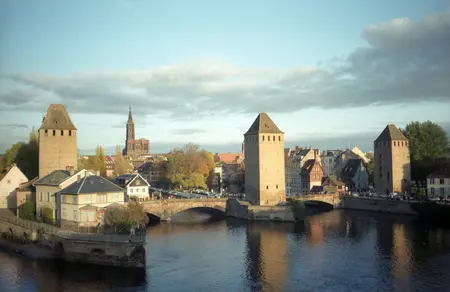 Крытые мосты (Ponts Couverts)