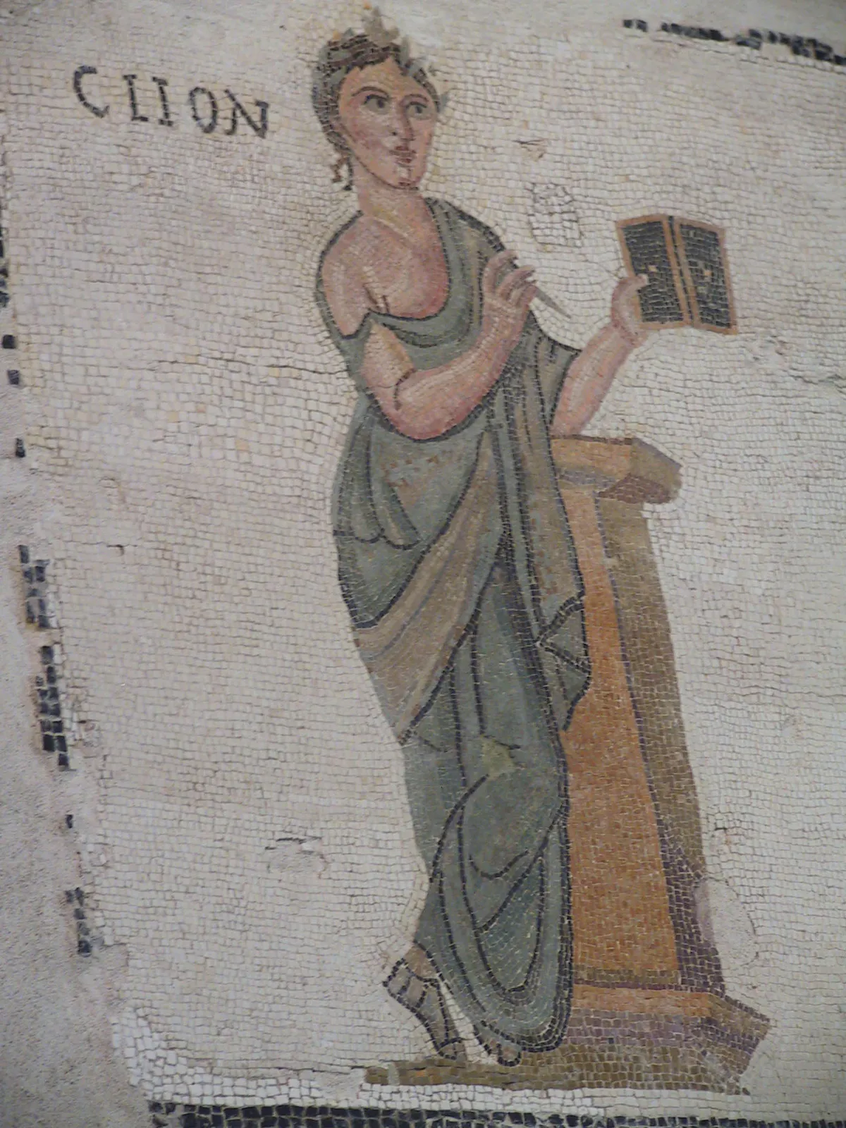 كليو ربة الإلهام