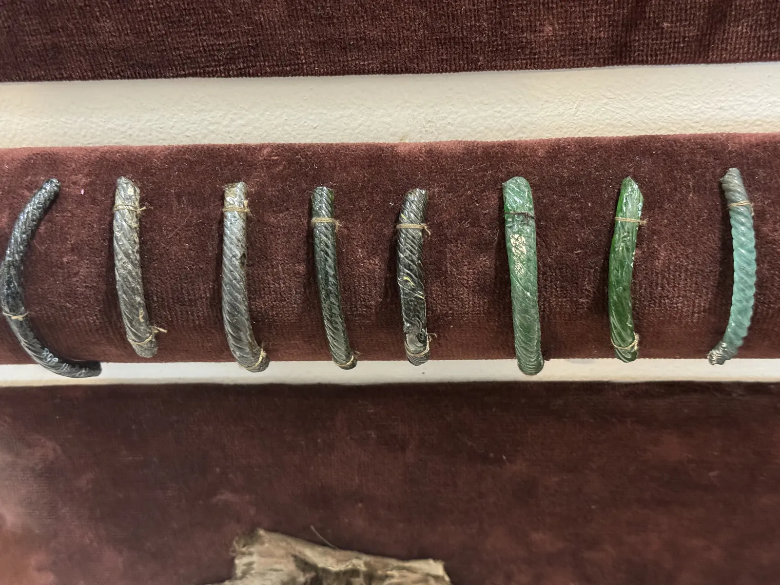 Glass Bracelets from Medieval Riga