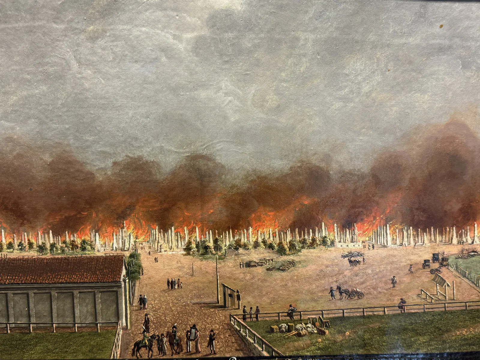 حريق في ضاحية بطرسبورغ في ريغا