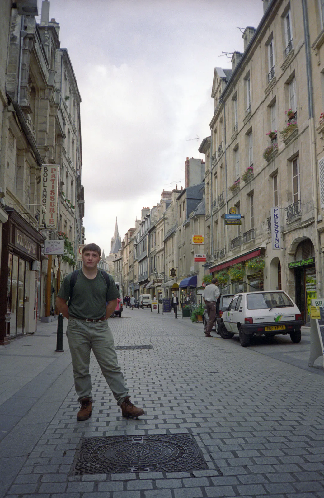 Max na Rua Saint-Pierre