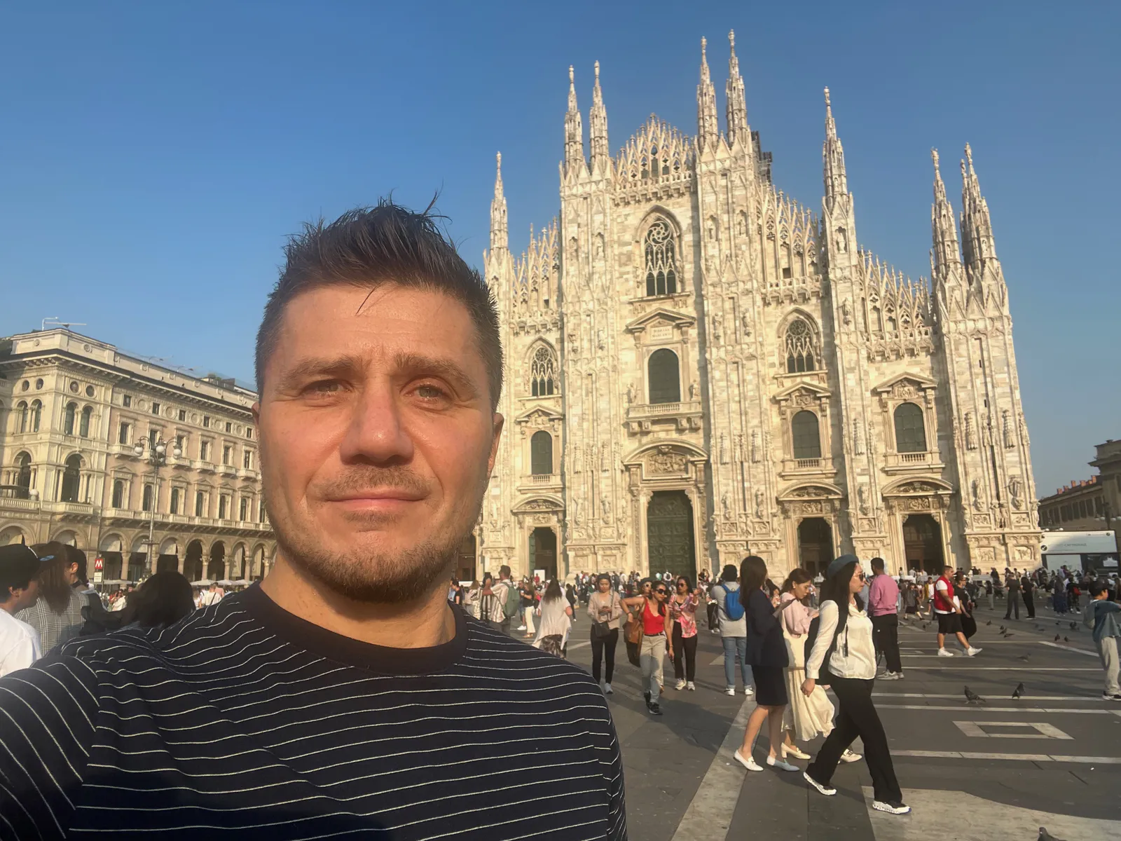 Max am Mailänder Dom