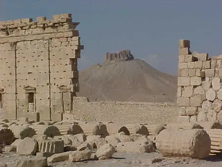 Vista del castillo Qalaat Ibn Maan