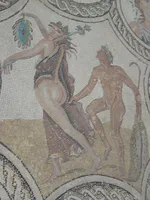 Detalle de mosaico romano con ménade y sátiro