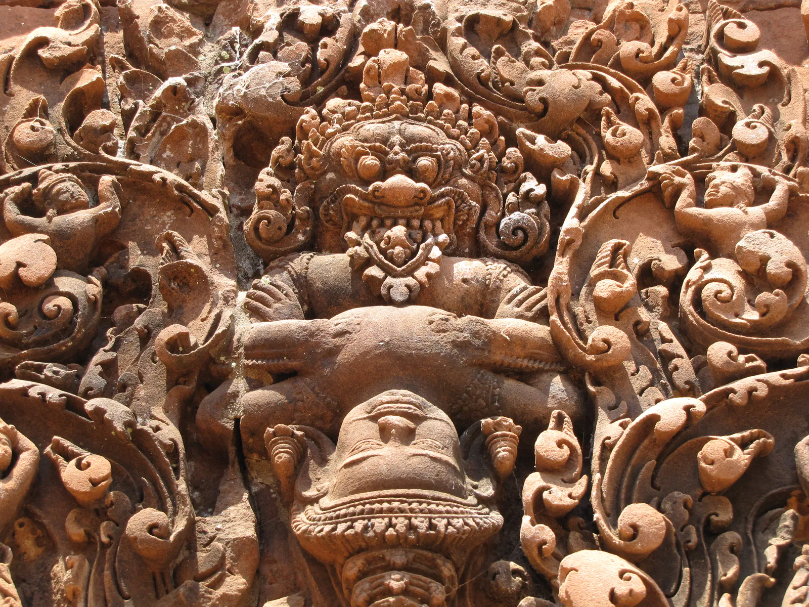 Narasimha Defeating Hiranyakasipu