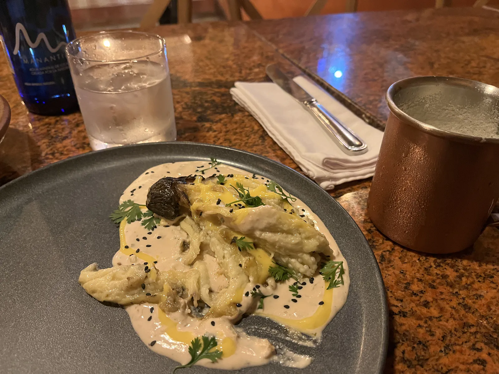 タヒニと黒ニンニクのローストナス