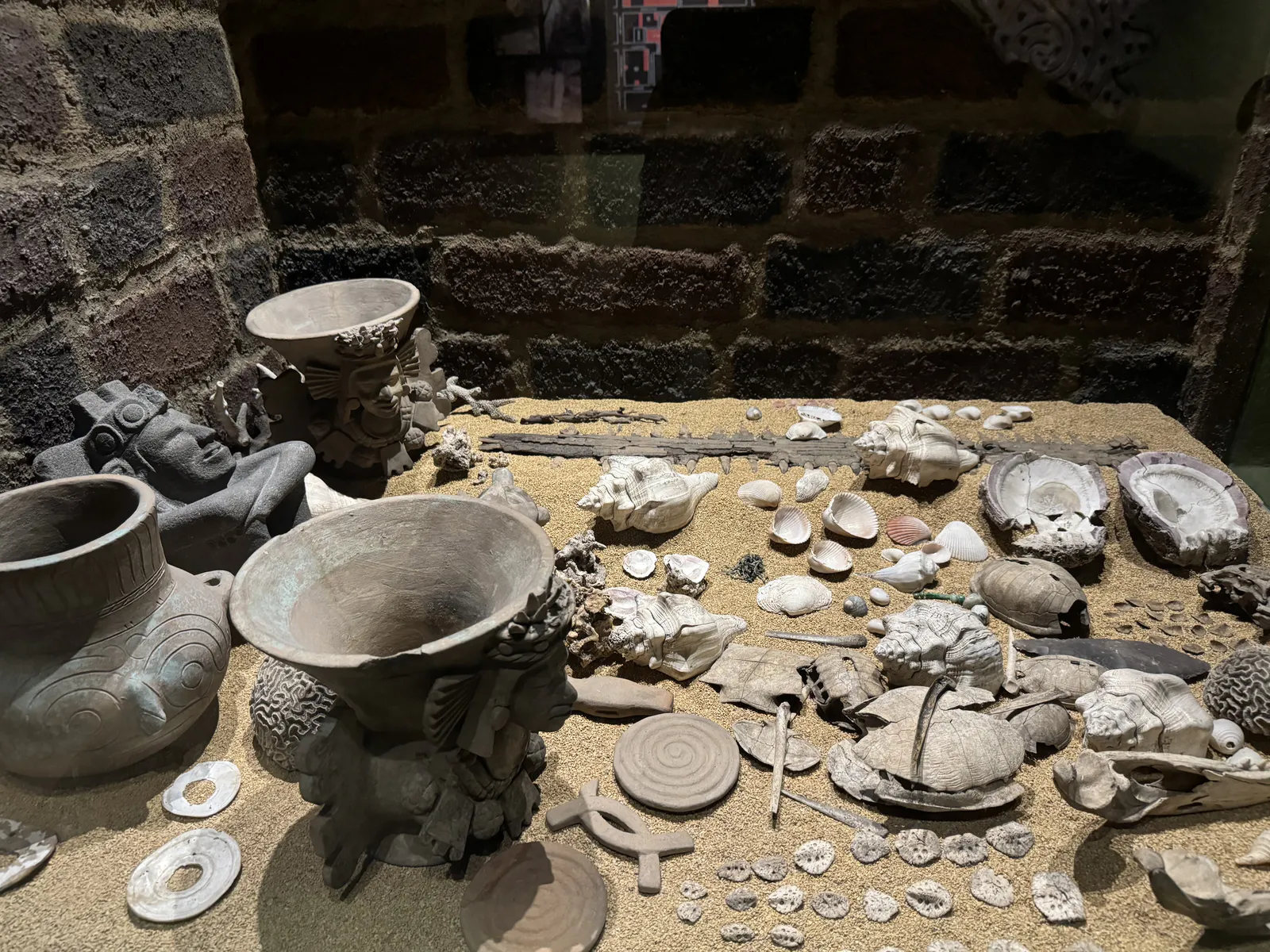 Ofrenda with Marine Offerings