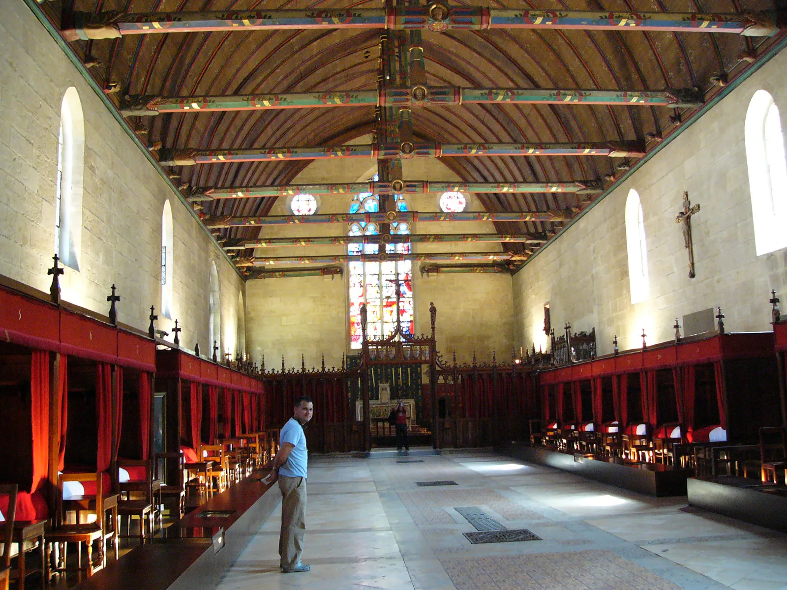 Luis in the Great Hall of the Hôtel-Dieu