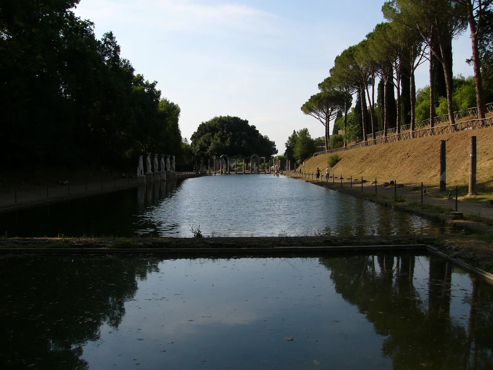 Canopus Pool Complex
