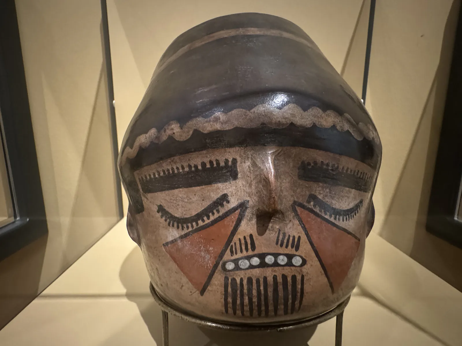 Nasca Trophy Head Bottle