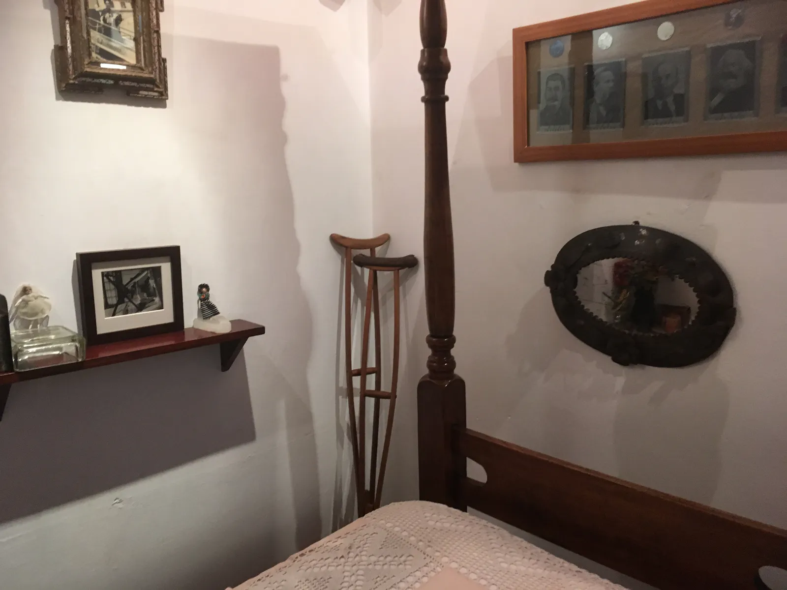 信念与痛苦的象征