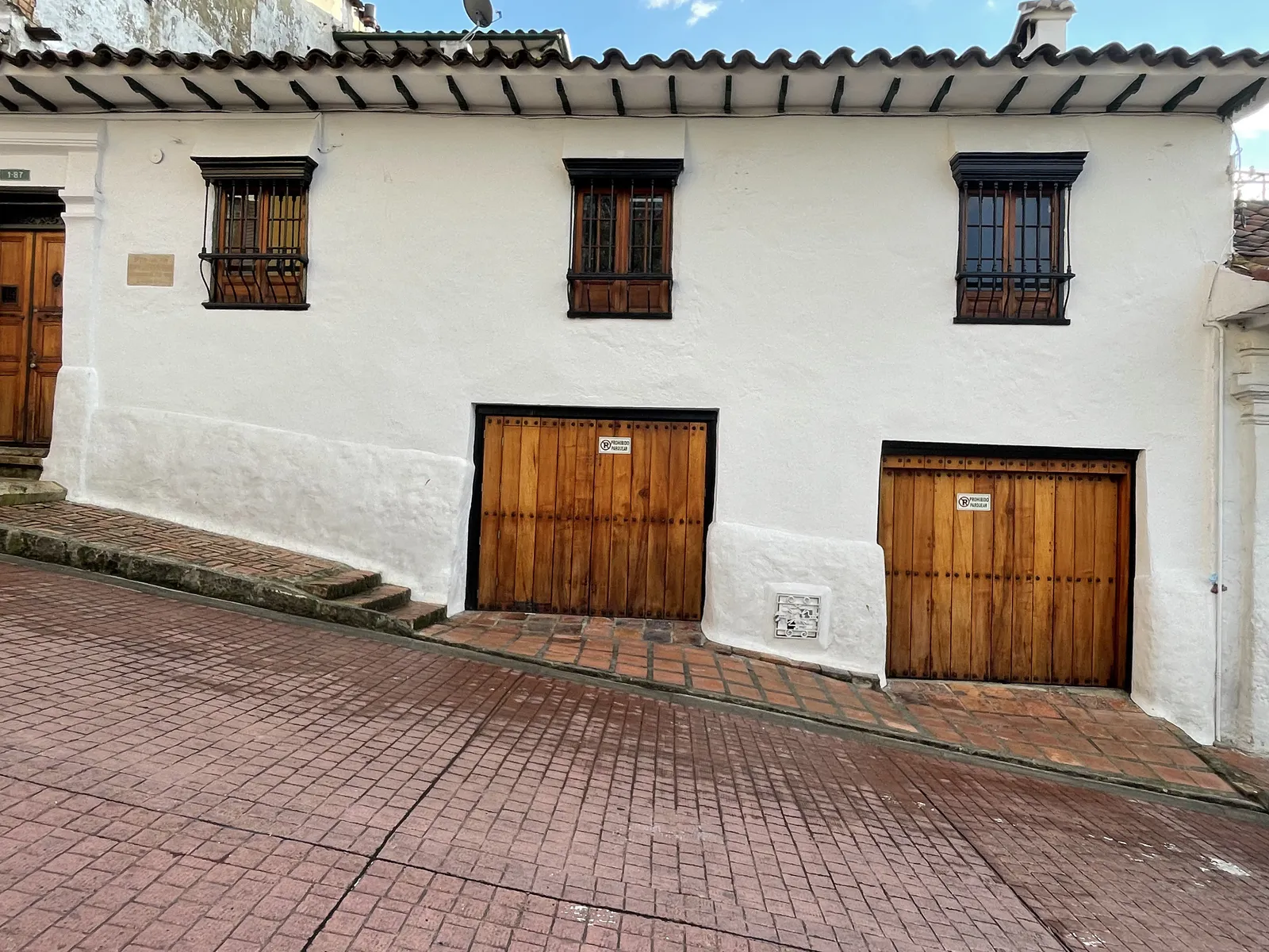 Hillside Colonial House in La Candelaria
