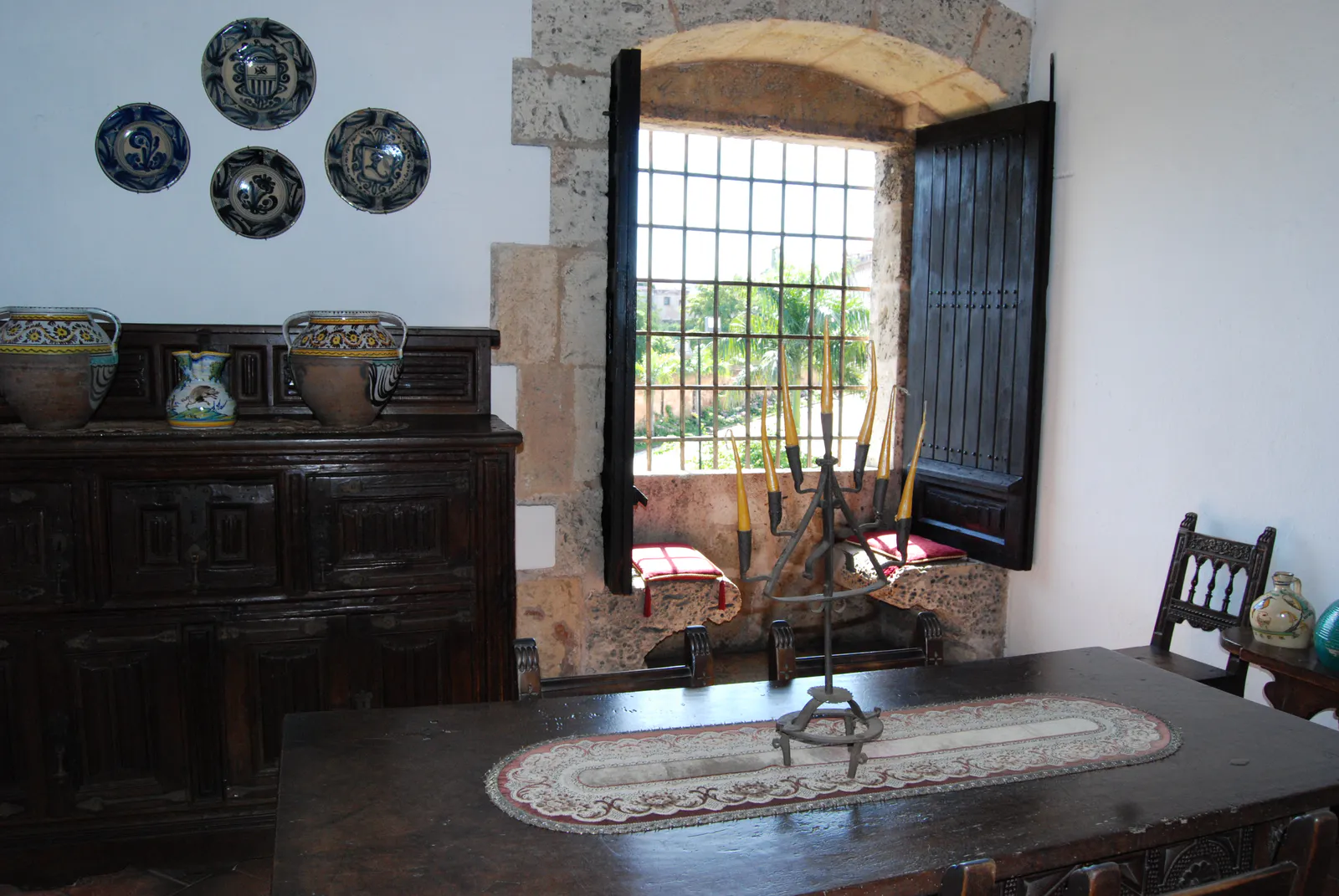 Colonial Dining Room with Majolica and Wrought Iron
