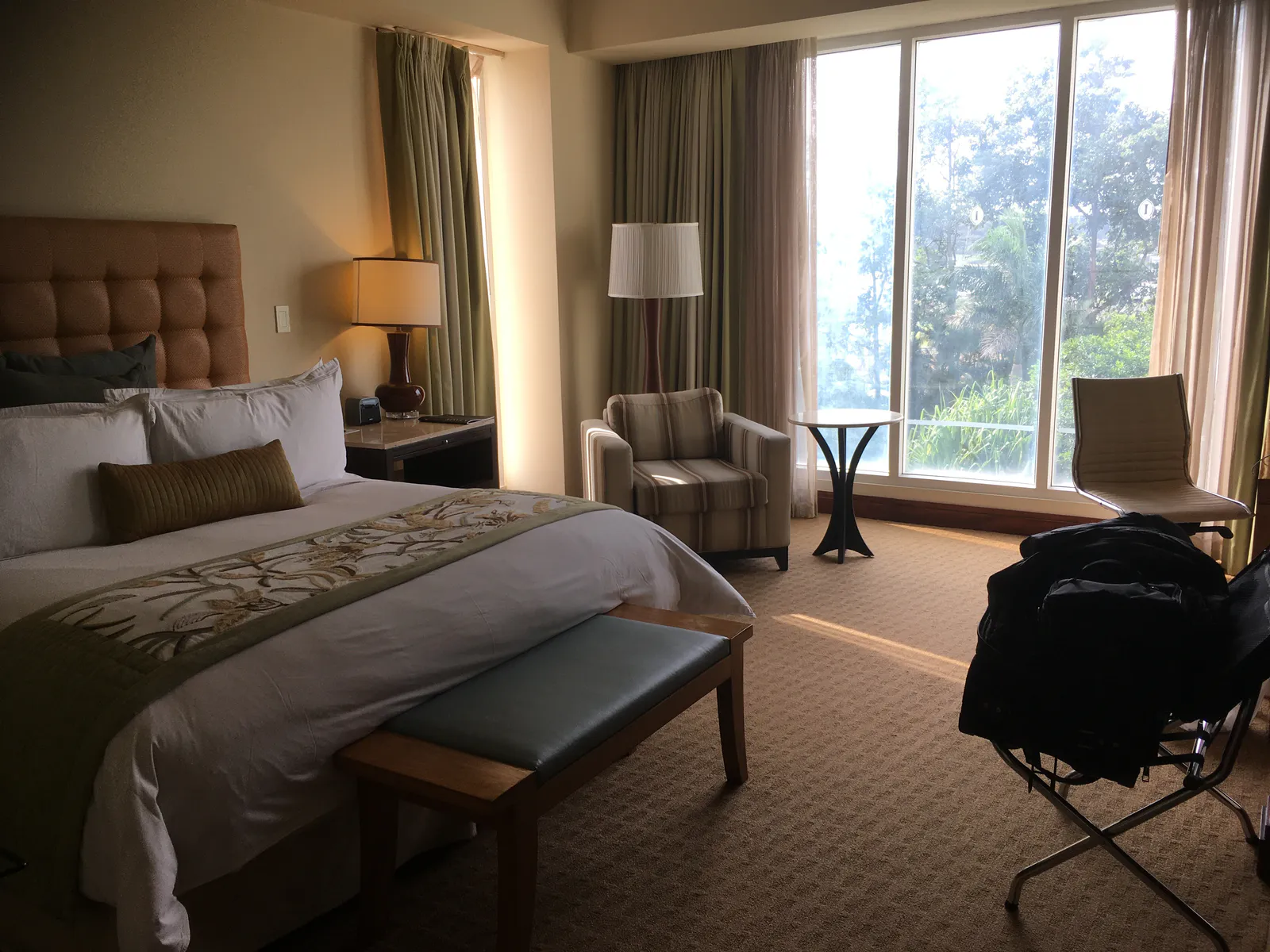 圣何塞套房中的清晨光影