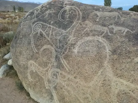 チョルポン・アタ岩絵博物館