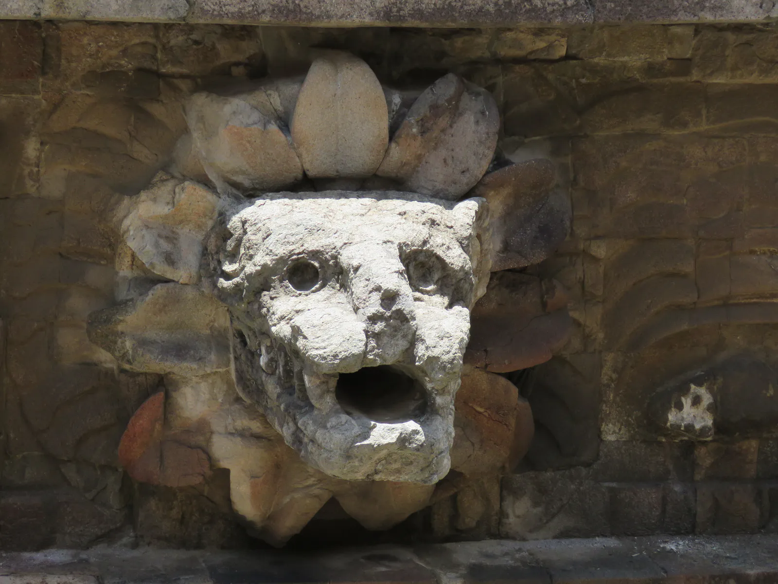 Tête érodée du Serpent à Plumes