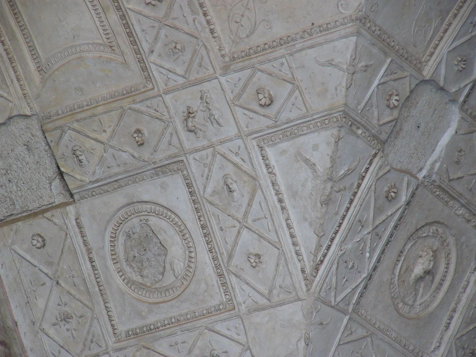 격자 천장 패널